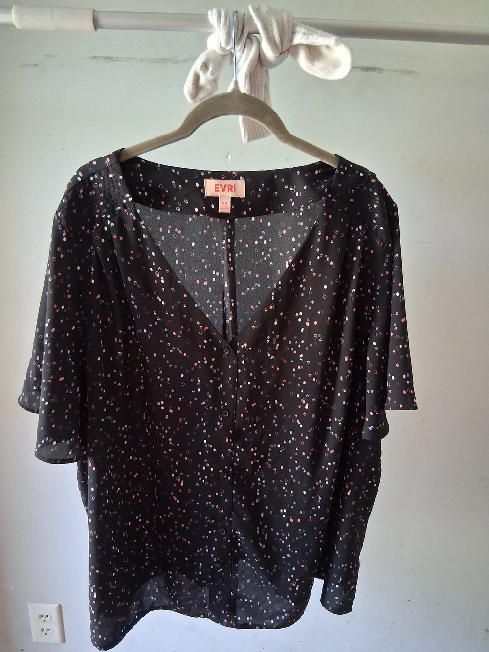 EVRI Black Dot-Print V-Neck Flutter-Sleee Blouse